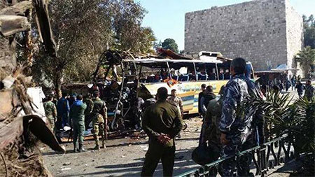 el autobús de peregrinos objeto del atentado terrorista Una explosión contra un autobús de peregrinos libaneses en Siria